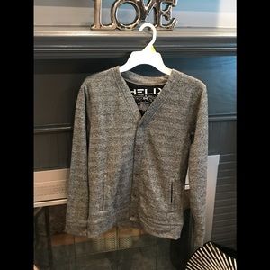 EXCELLENT CONDITION YOUNG MEN BUTTON UP SWEATER